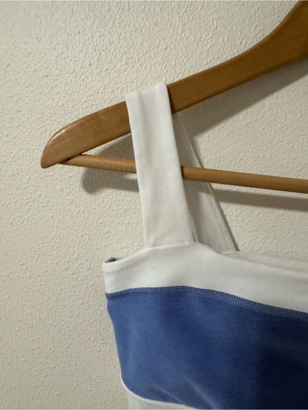 Beyond Yoga Spacedye Horizon Colorblock Bra Periwinkle White Workout Gym-Small